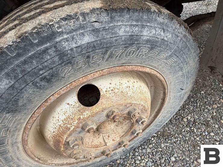 1990-ford-f700-image-11