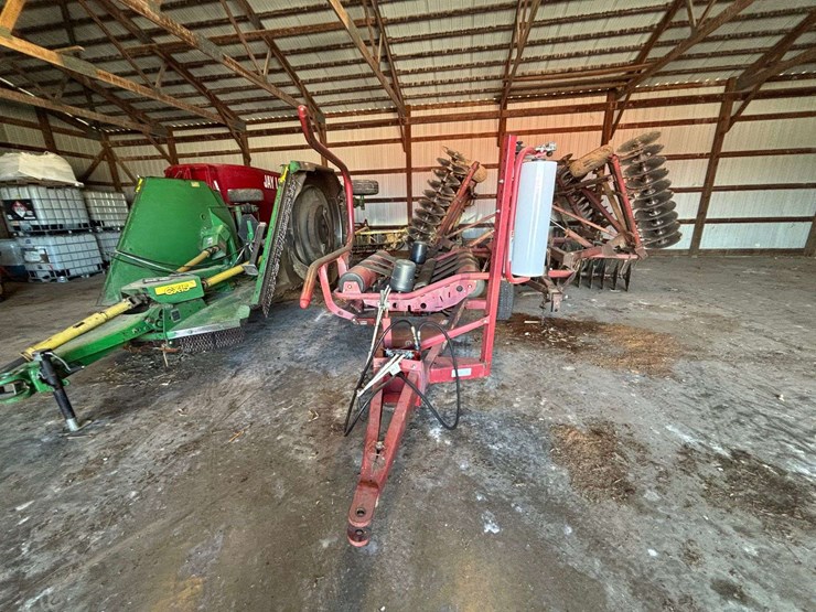 new-holland-b27p-image-2