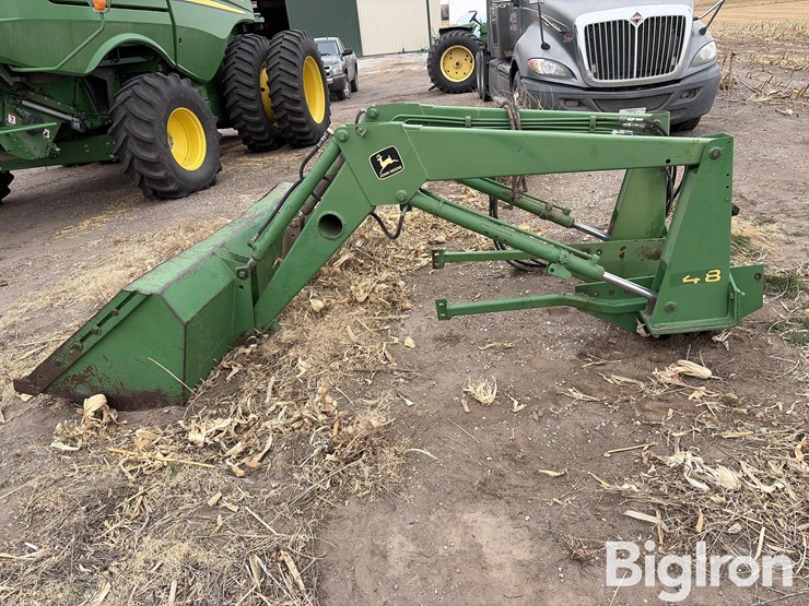 john-deere-148-image-8