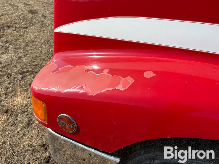 1990-international-9400-eagle-image-18