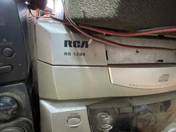 #7217-•-(2)-bookshelf-stereo-systems-image-16