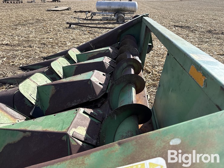 john-deere-444-image-14