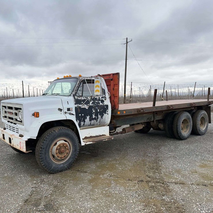1989 GMC C7000 Flatbed Truck
