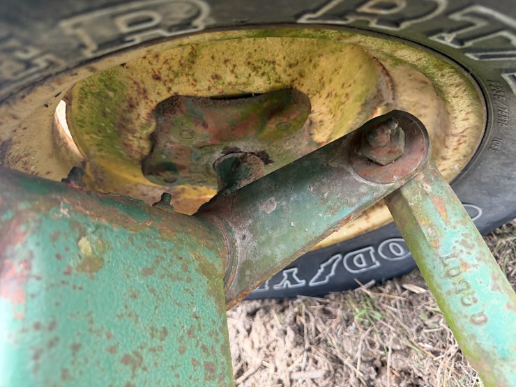 #41243-•-30'-header-trailer-image-9