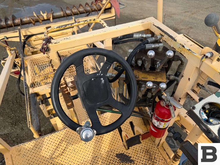 1995-international-915-image-45