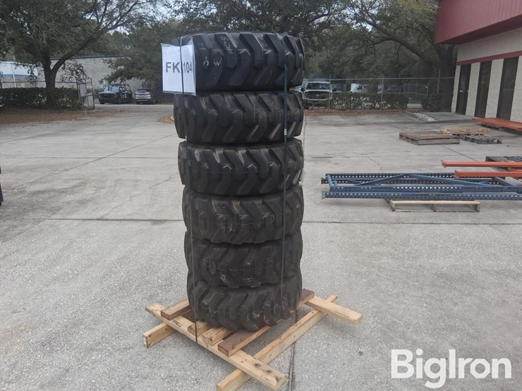 extremelift-10-16.5-tires-&-rims-image-3