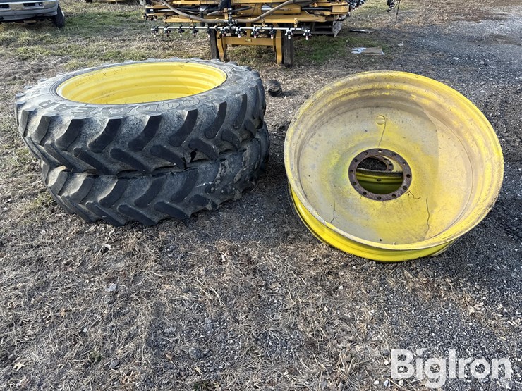 john-deere-4830-image-8