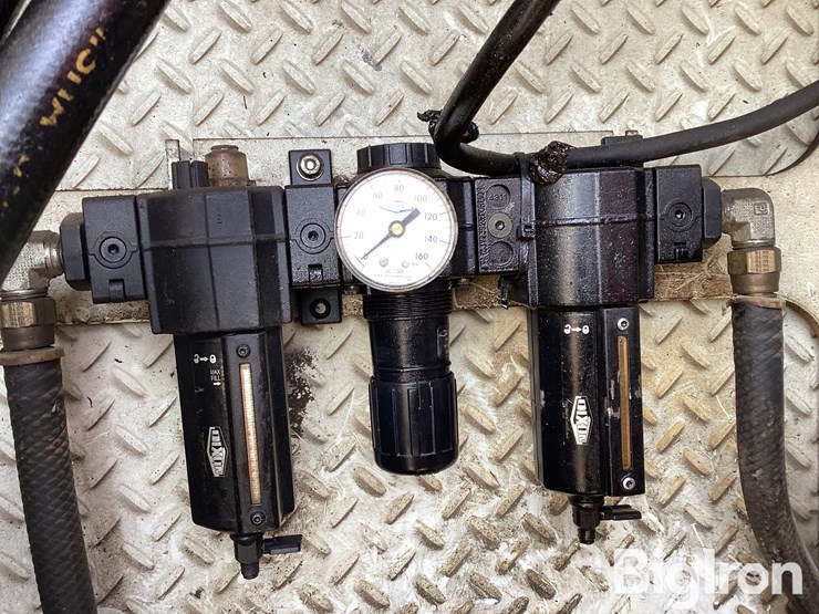 2008-international-durastar-4400-image-18