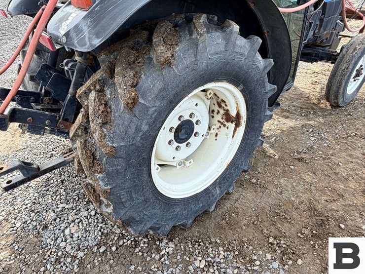 2008-new-holland-tn85fa-image-25