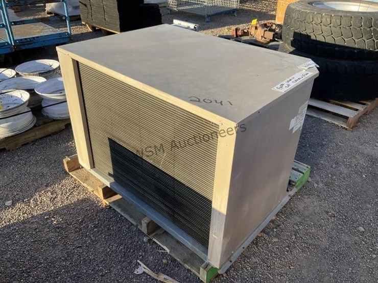 hypercore-walk-in-cooler-unit-image-1