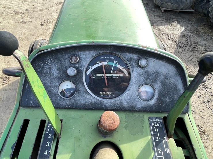 john-deere-4020-image-40