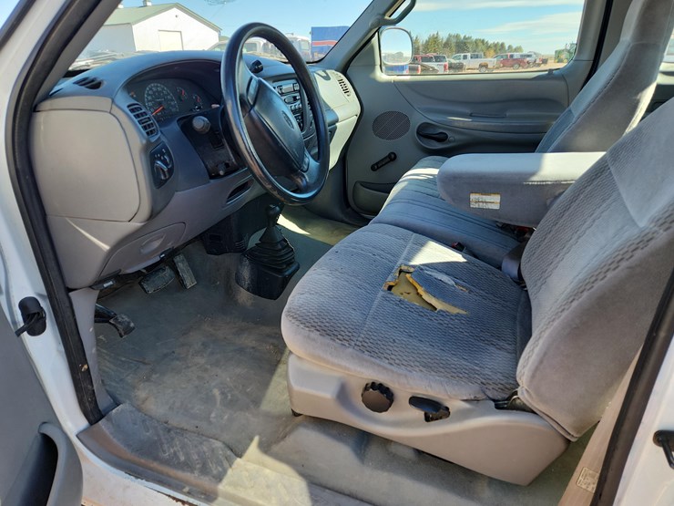 1997-ford-f150-xl-image-12