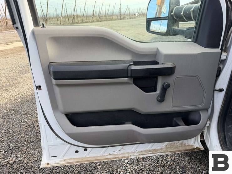 2019-ford-f350-image-22