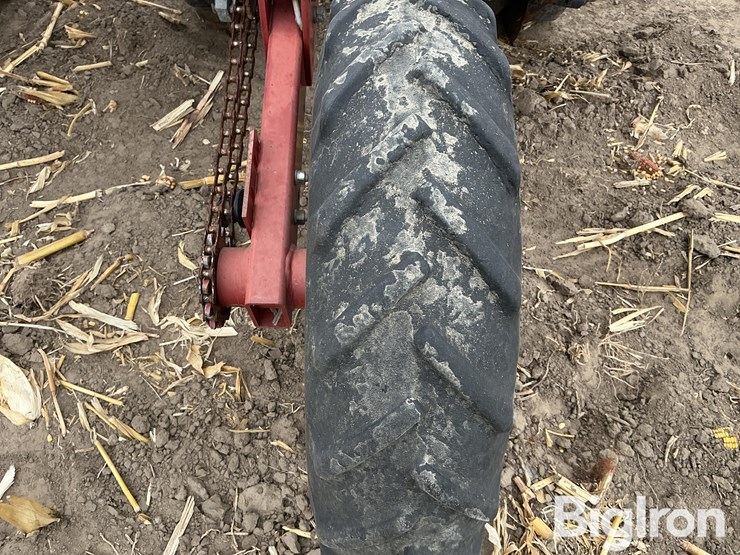 case-ih-1200-image-11