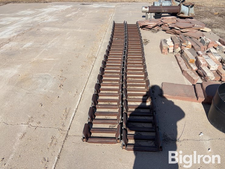 caterpillar-262-image-8