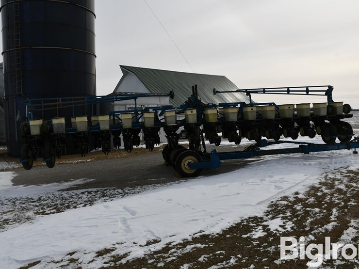 kinze-2600-image-4
