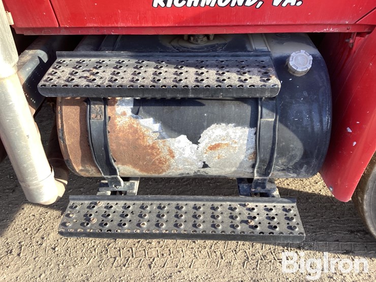 2008-international-durastar-4400-image-13