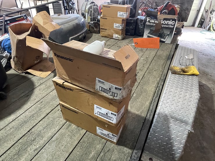 #7222-•-(3)-boxes-of-panasonic-light-capsules-image-3