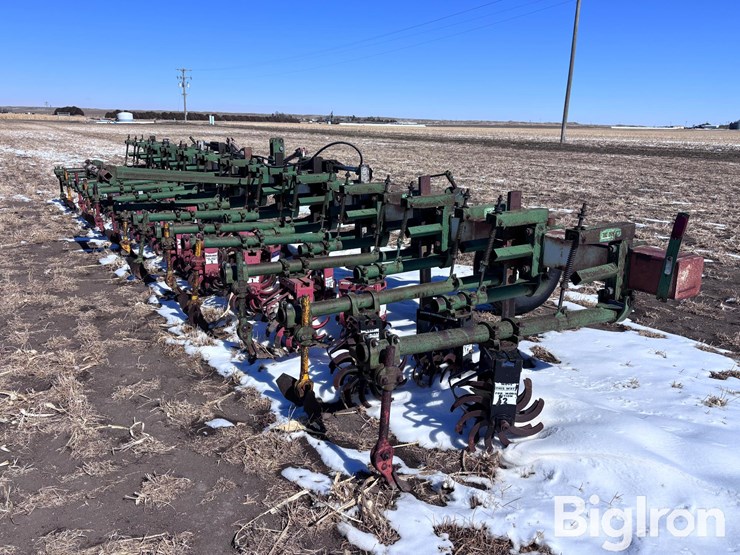 kmc-folding-3-pt-rolling-cultivator-image-5