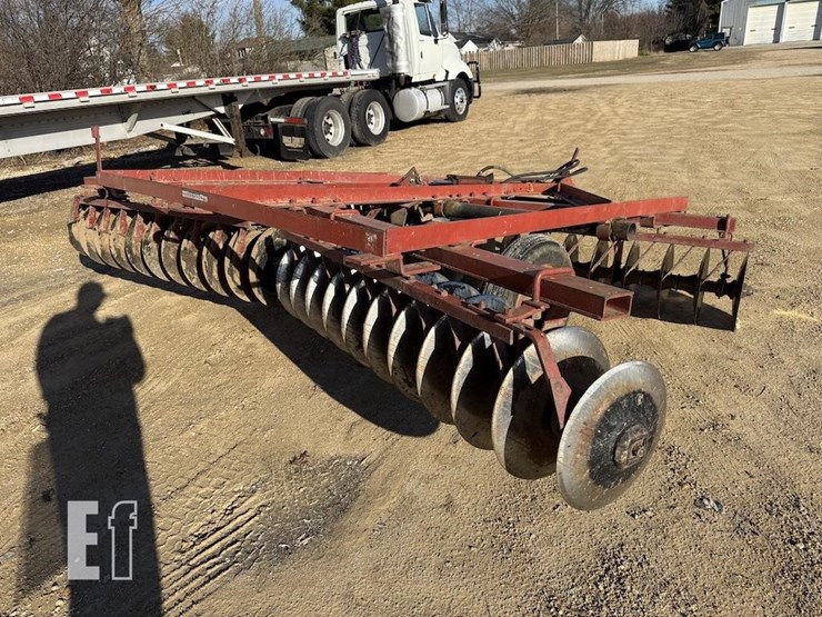 international-370-image-6