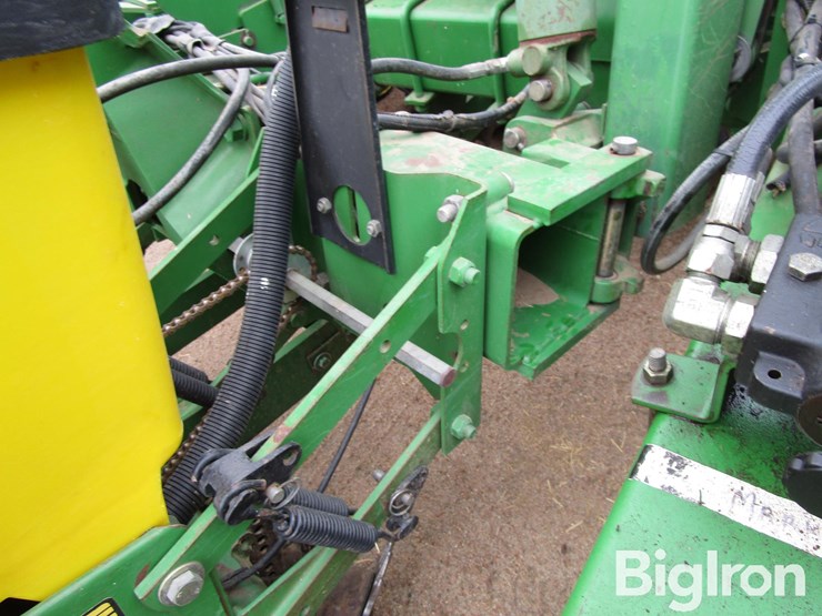 john-deere-1760-image-15