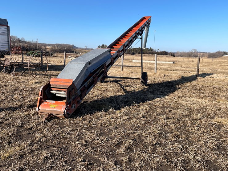 #3452-•-little-elevator-image-1