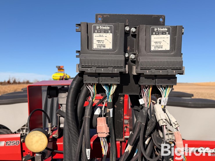 2009-case-ih-1250-image-13