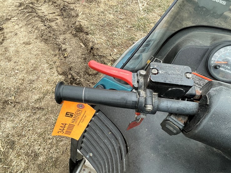 #3444-•-1998-polaris-indy-trail-snowmobile-for-parts-(no-registration-card)-image-32