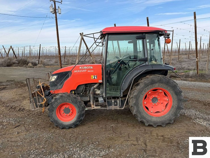 2014-kubota-m8540hd-image-2