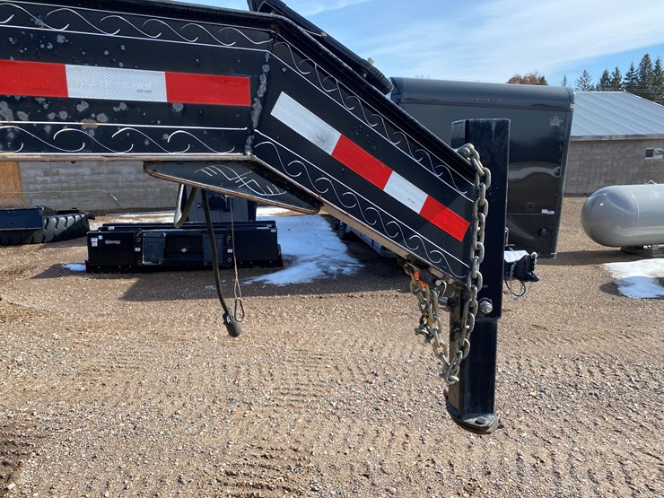 #1116-•-2011-pj-14'-gooseneck-dump-trailer-(has-wi-title)-(colfax,-wi)-image-31