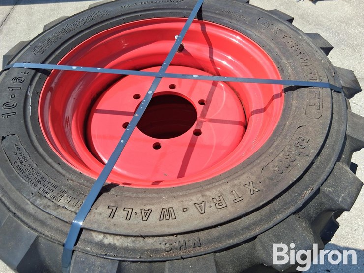 extremelift-10-16.5-tires-&-rims-image-6