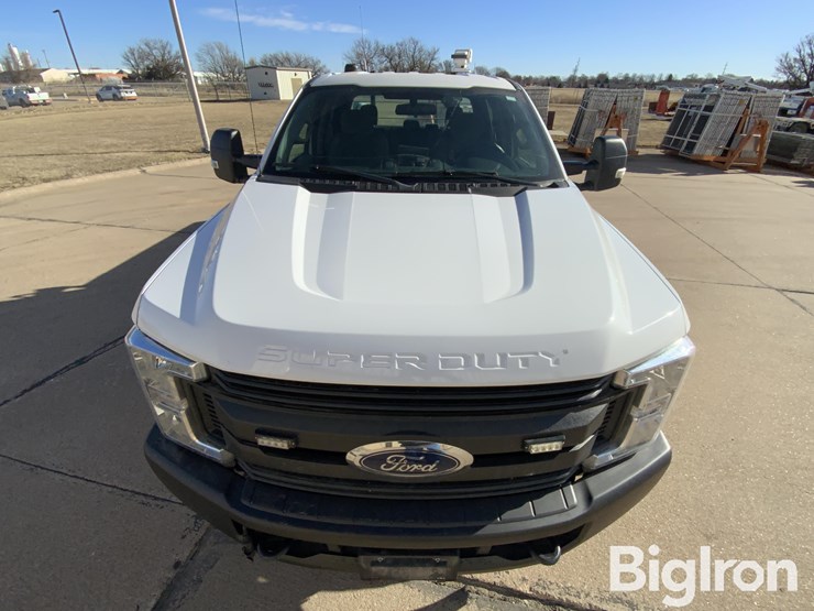 2017-ford-f350-image-14