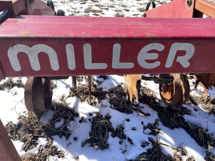 #3263-•-miller-(4)-row-cultivator-image-7