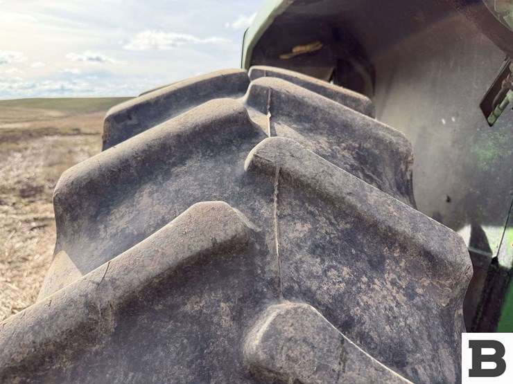 john-deere-4630-image-22