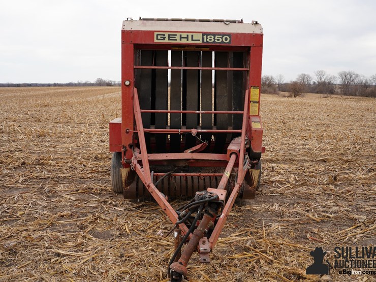 gehl-1850-image-2