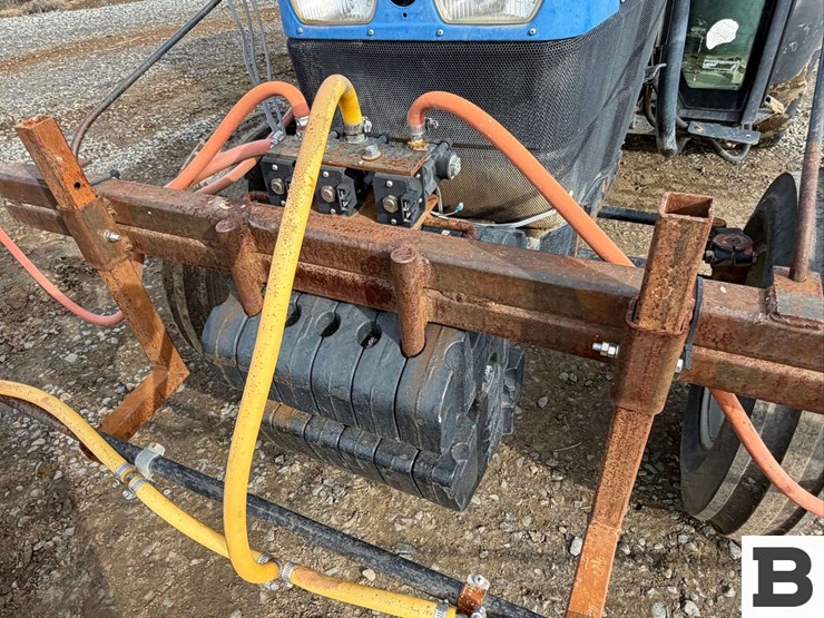 2008-new-holland-tn85fa-image-11