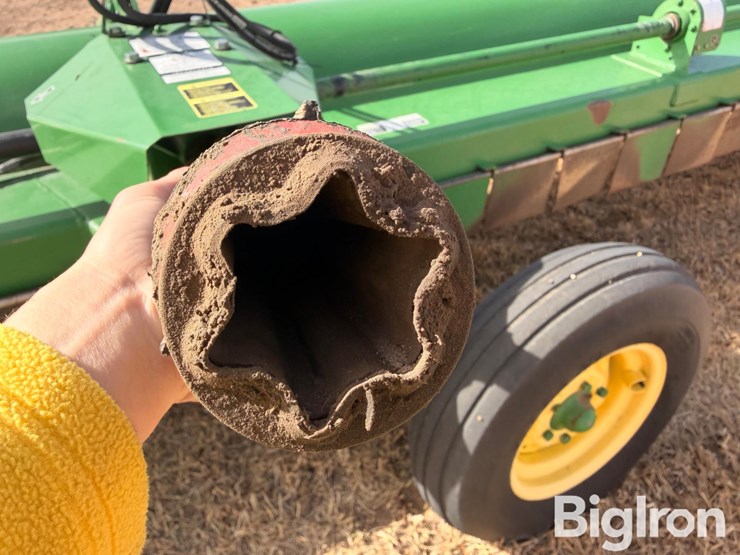 2013-john-deere-520-image-13