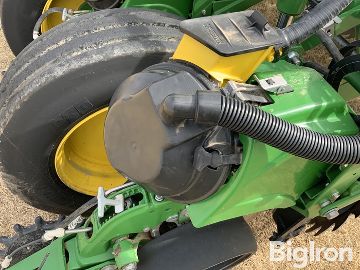 2023-john-deere-1775nt-image-20