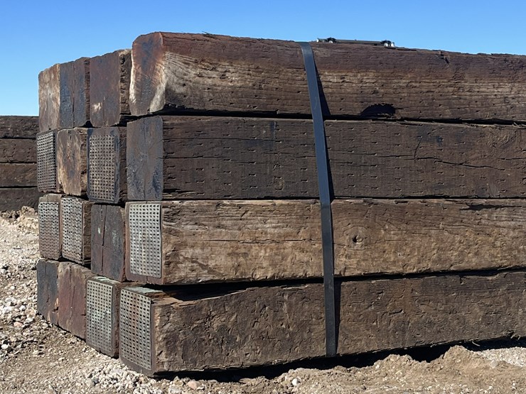 #2015-•-rail-road-ties-7"-x-9"-x-8.5ft-(bundle-of-16)-#1-quality-image-1