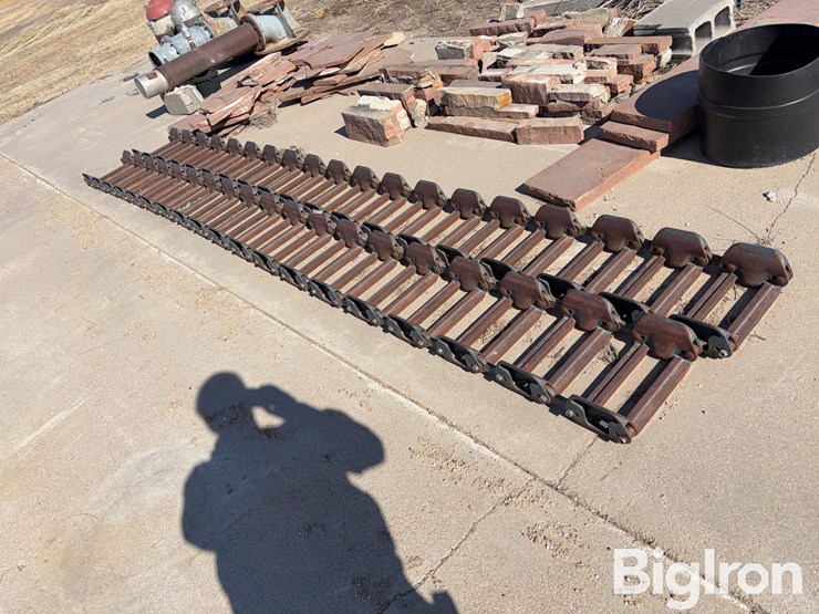 caterpillar-262-image-1