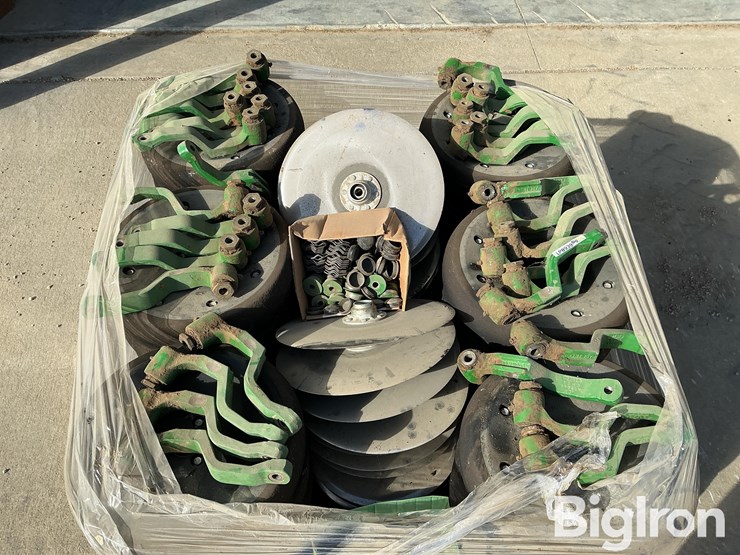 john-deere-1775-image-10