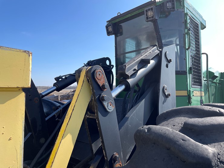 2005-deere-643j-image-13