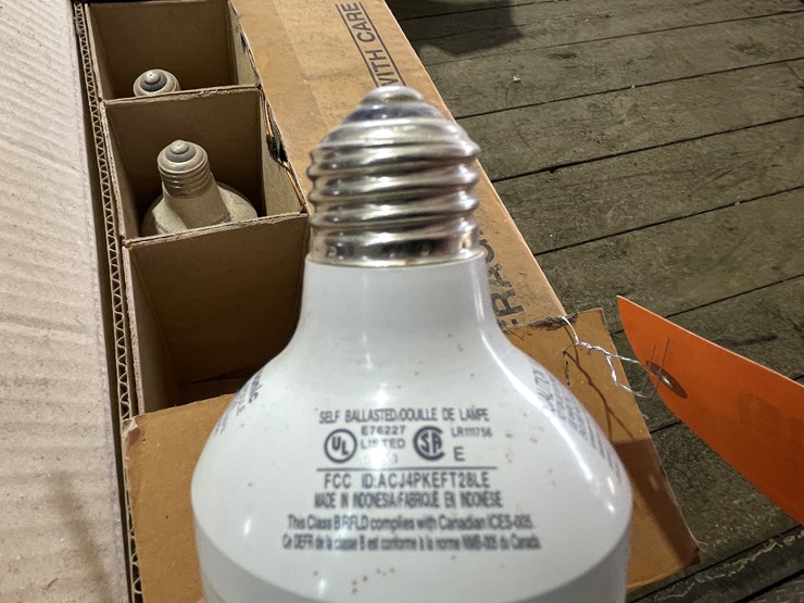 #7222-•-(3)-boxes-of-panasonic-light-capsules-image-8