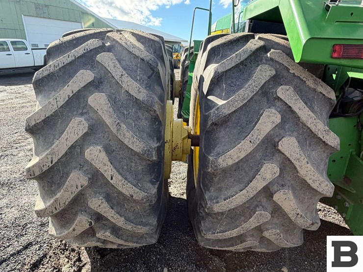 john-deere-8960-image-40