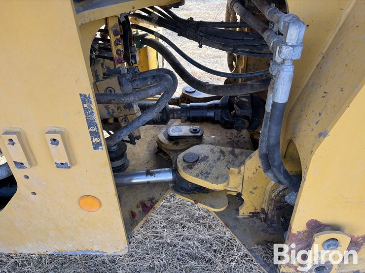 2015-caterpillar-938k-image-20