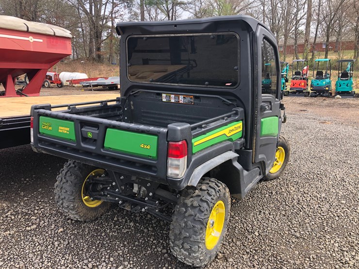 john-deere-gator-image-2