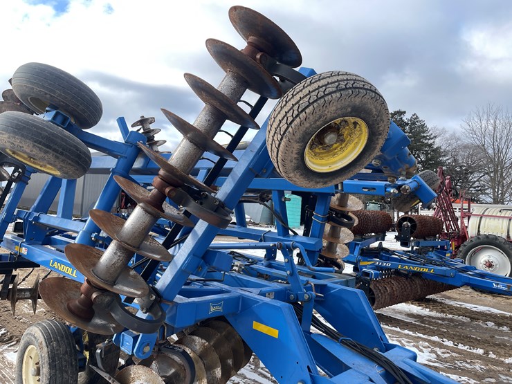 #1070-•-landall-6230-heavy-duty-disk-(somerset,-wi)-image-18