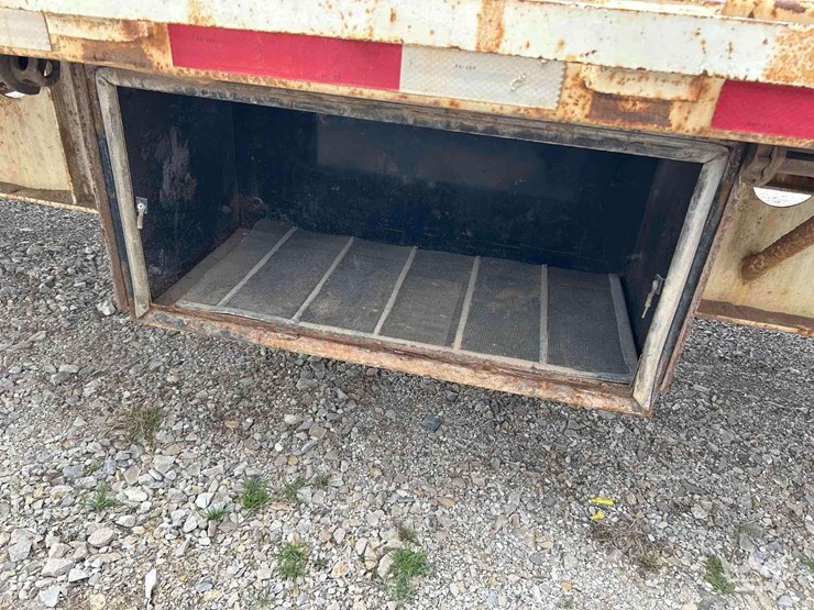 1993-transcraft-dtl140w2-38ft-60-ton-spread-axle-step-deck-t/a-trailer-image-12