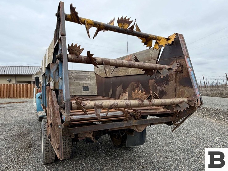 1992-ford-f700-image-15