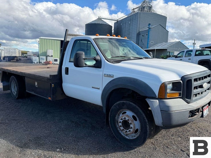 2006-ford-f550-image-7